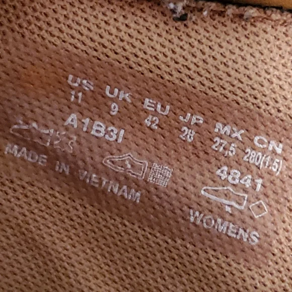 TIMBERLAND Women's Tan Nubuck Leather Work Boot Size 11 - Picture 14 of 14